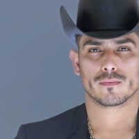 Espinoza Paz le entró a los narcocorridos