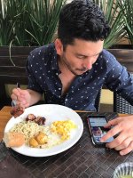 “El Flaco” de Los Recoditos y el arte de comer