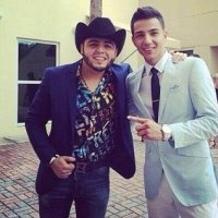 Luis Coronel o Gerardo Ortiz, ¿quien le entró mejor al urbano?