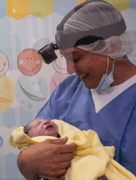 Edwin Luna de la Trakalosa de Monterrey nos presume a su recién nacida