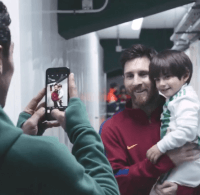 VIDEO: Hijo de Andrés Guardado enloquece al conocer a Messi