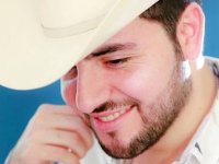 Rinden tributo a Jorge Valenzuela en su funeral