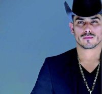 ¿Tienes el corazón roto? Estos temas de Espinoza Paz son para ti